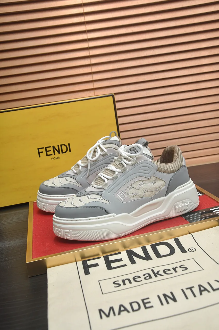 Men's shoes 💰600💶 [Fendi] The latest casual sports shoes 🔥 Many 💑 stars have the same style FD match. The original version is a one-to-one replica. Designer Kim Jones's first fendi match and Donkey brand Trainer basketball sneakers. Material: Original silk mesh. Lining: Breathable mesh. Packaging: Original 1:1 matching high-end packaging. Size: 38-45 (45 is custom-made and cannot be returned or exchanged)